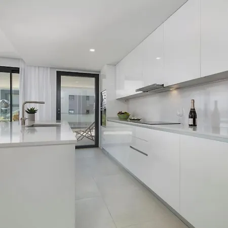 Amazing 4 Bedroom With Pools + Gym - Rdr269 Apartman *