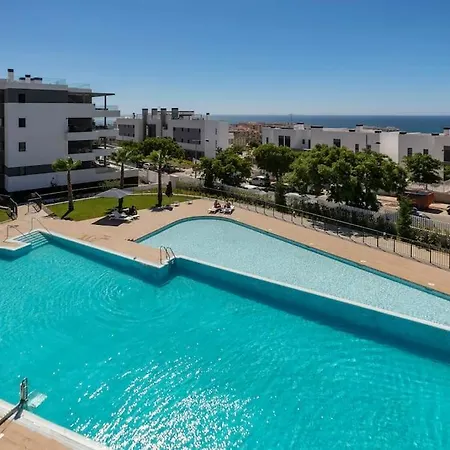 Amazing 4 Bedroom With Pools + Gym - Rdr269