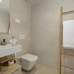 Amazing 4 Bedroom With Pools + Gym - Rdr269