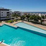 Amazing 4 Bedroom With Pools + Gym - Rdr269